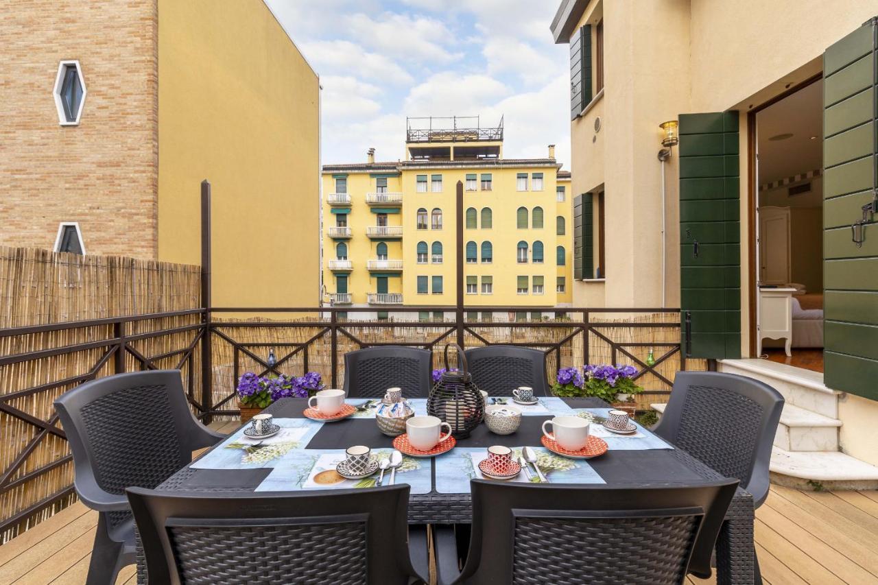 Tolentini Canal View & Terrace By Wonderful Italy Венеция Экстерьер фото
